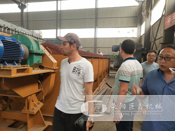 烏茲別克斯坦工業(yè)鹽破碎、洗選生產(chǎn)線