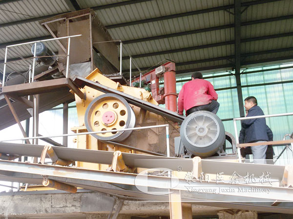 錘式破碎機客戶現場圖片