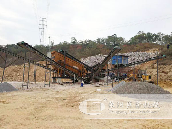 時(shí)產(chǎn)200噸移動破碎站