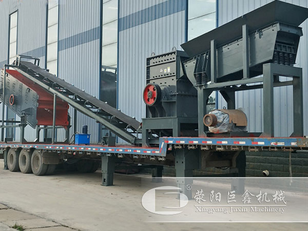 移動1414方箱式破碎機(jī)